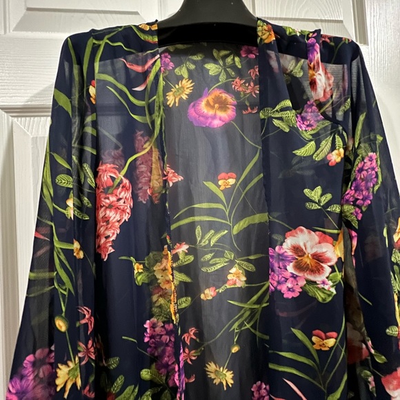 Floral Kimono Light Robe - Picture 3 of 3